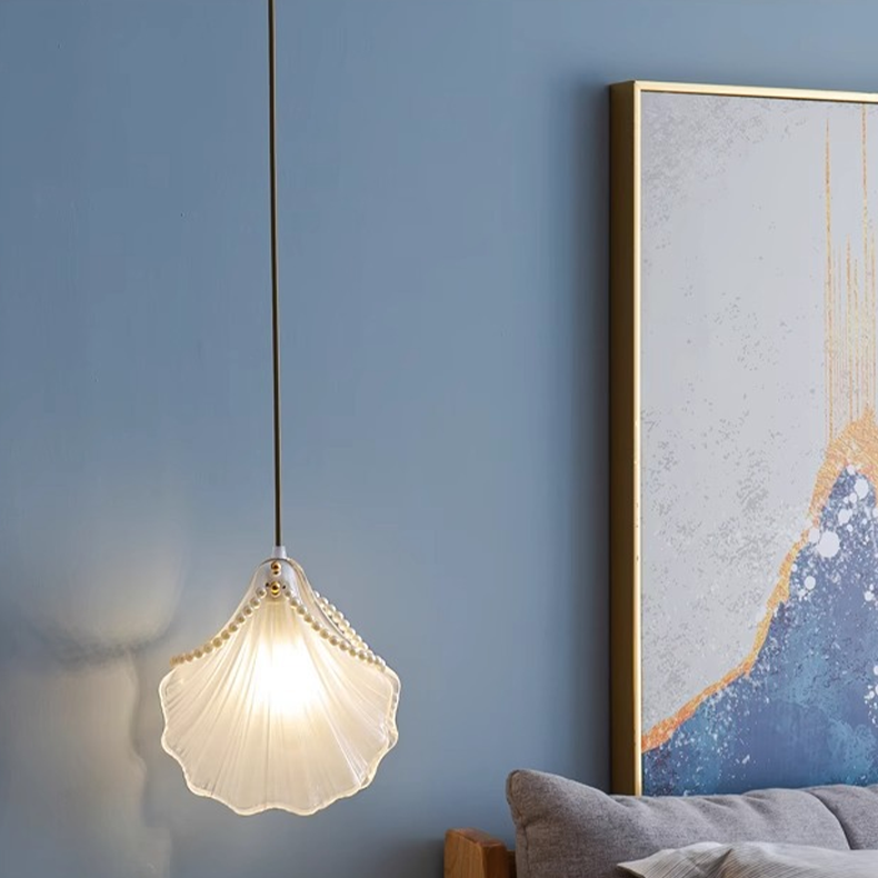 Sweet seashell pendant lamp