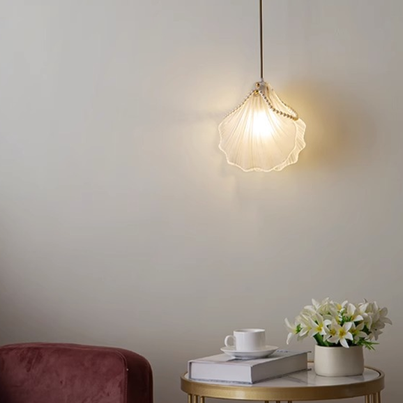 Sweet seashell pendant lamp